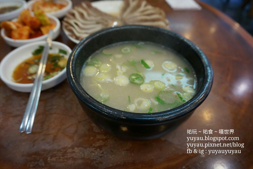 釜山美食 - 南浦洞雪濃湯 牛肉湯飯서울깍두기 "首爾蘿蔔泡菜" (南浦洞)