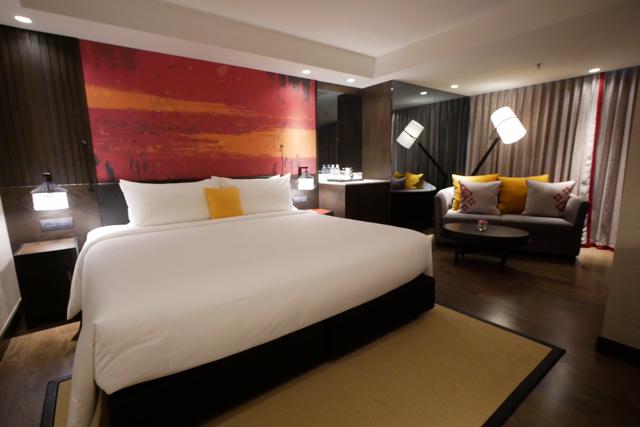 曼谷最新絲綢主題酒店 Mercure Bangkok Sukhumvit 11 (有片睇)