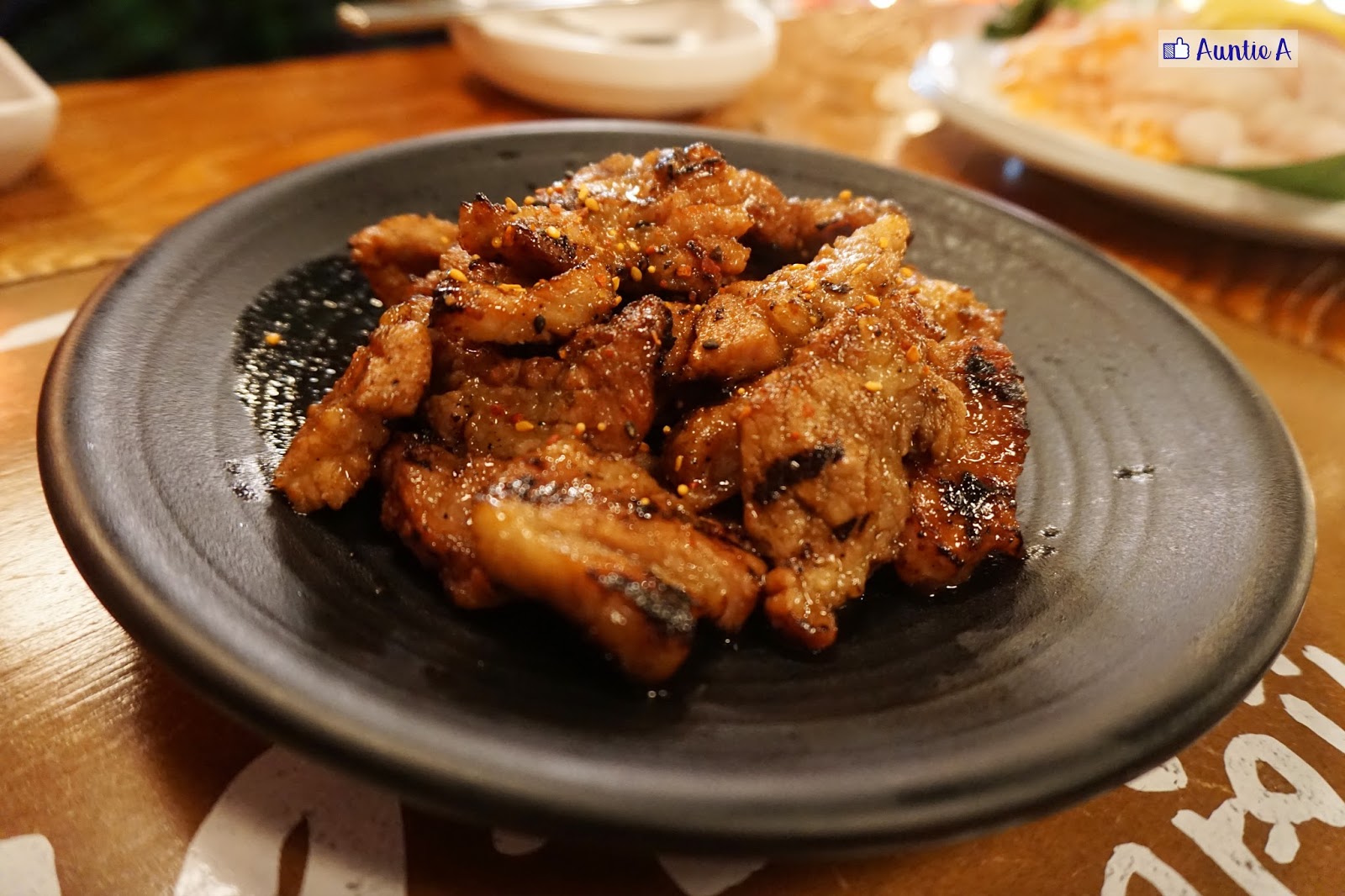 【韓國美食】18900 WON 刺身＋炭烤排骨＋炸雞＋五花肉吃到飽!