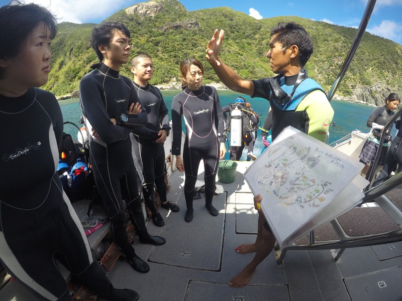 [日本/沖繩] 來沖繩狂浮潛潛水！透明度20米高之慶良間諸島