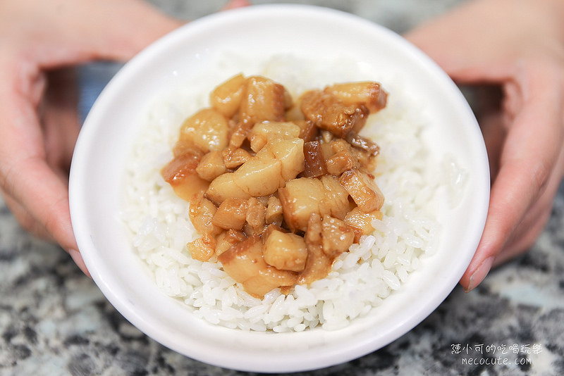 台北宵夜：阿財虱目魚肚～西門町深夜美食排隊宵夜推薦