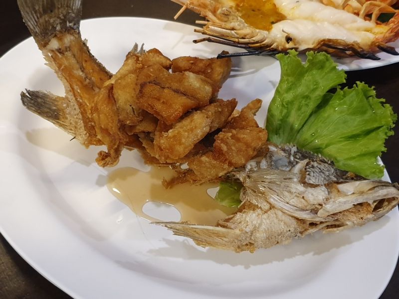 曼谷MBK後面平價海鮮小店 - Aey Seafood