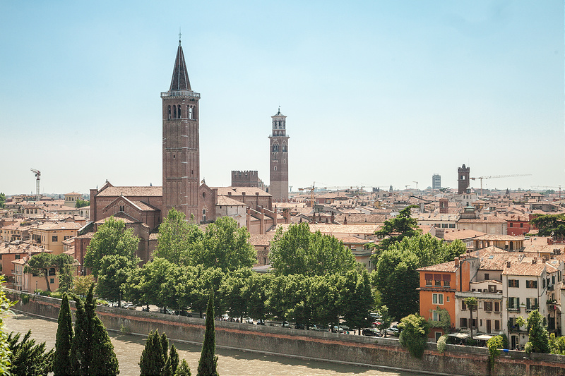 【維洛納 】Verona 小鎮漫步・舊橋 ＆ 羅馬劇場 －俯看整個維洛納