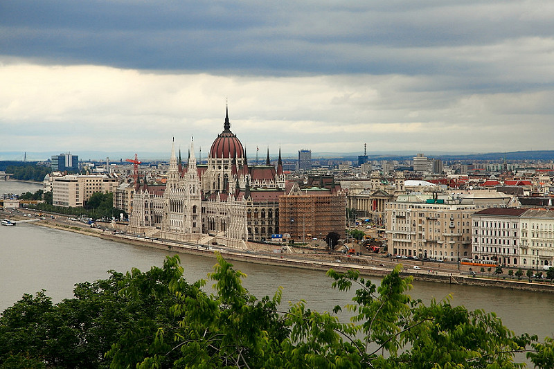 【布達佩斯】市內一日遊 ・登上城堡山看布達皇宮
