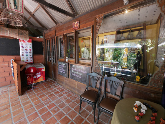 布吉島上的靚景餐廳Tunk ka cafe